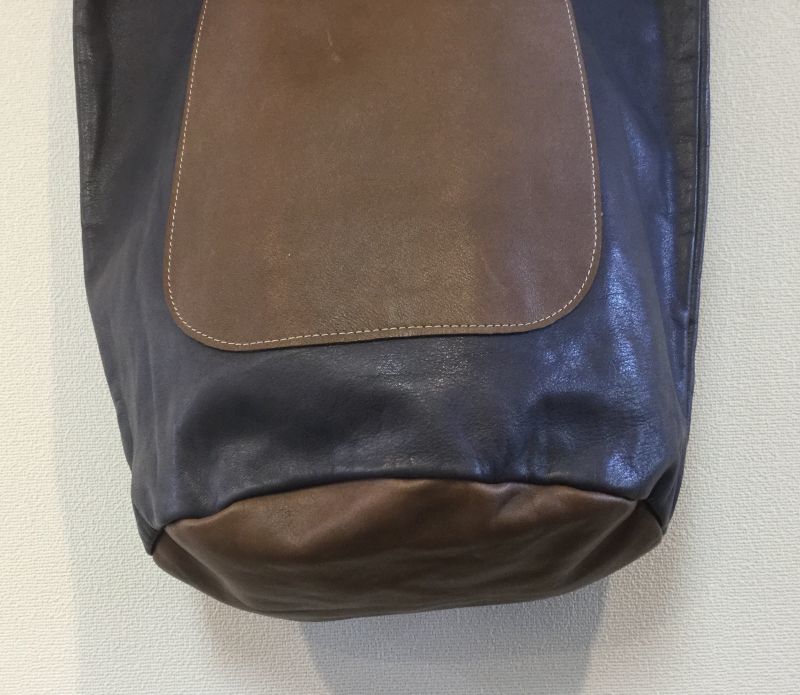 画像: 軽くて柔らかい牛革トートbag(バケツ型)